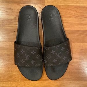 Louis Vuitton Men’s Slides